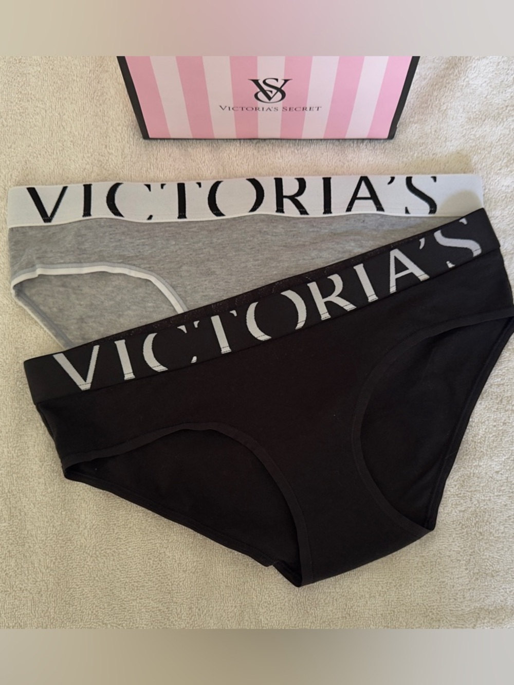 NWT Victoria’s Secret Exploded Logo Cotton Hiphugger Panty Size S